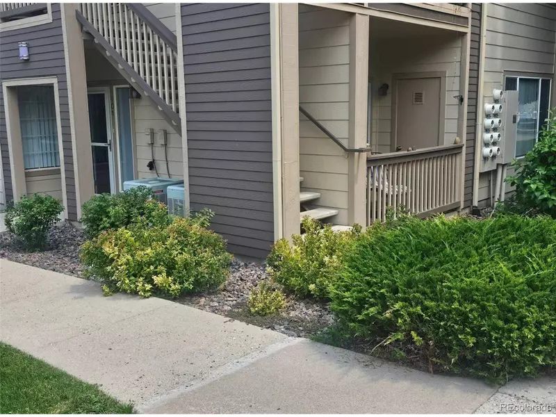 8775 W Berry Ave #101, Littleton, CO 80123