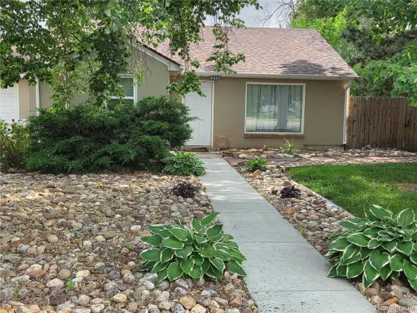 2215 W Mulberry St, Fort Collins, CO 80521
