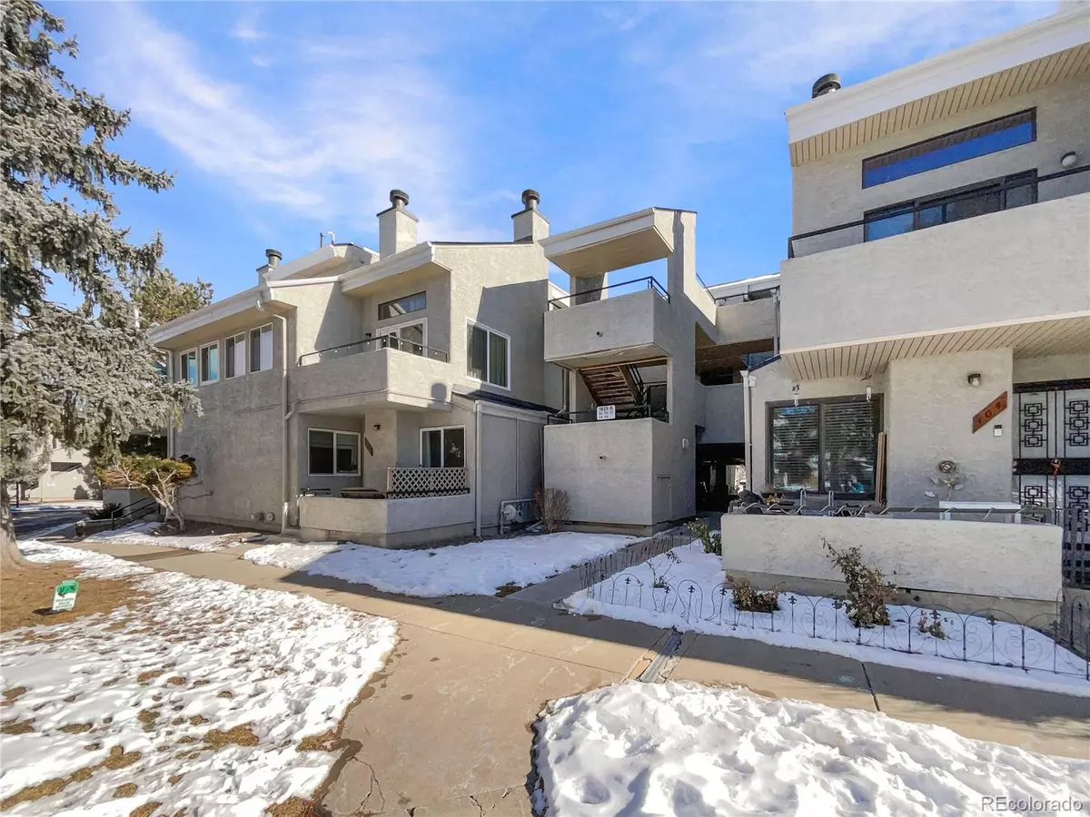 Lakewood, CO 80214,1825 Kendall St #215