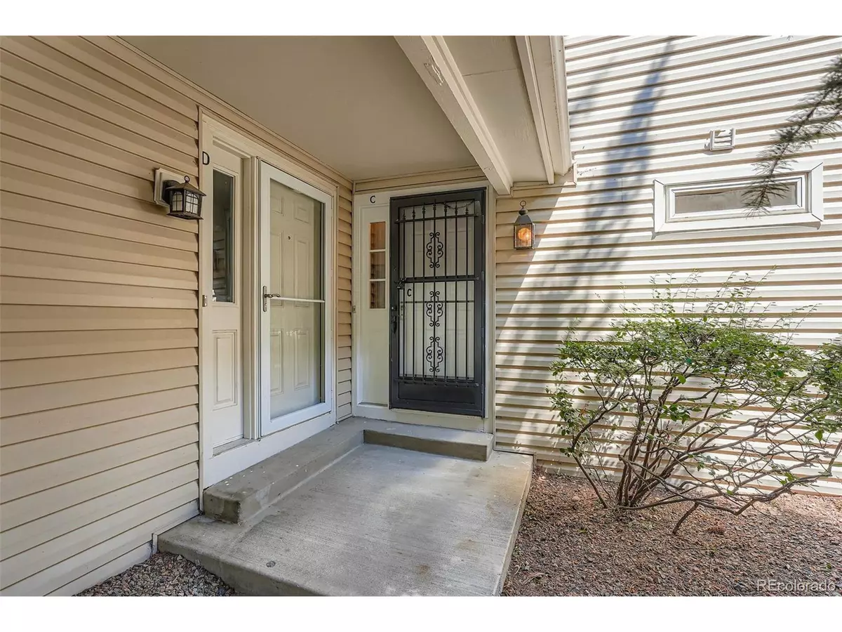 Aurora, CO 80014,12490 E Pacific Cir #C