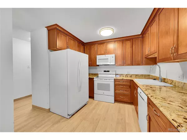 Aurora, CO 80014,3022 S Wheeling Way #205