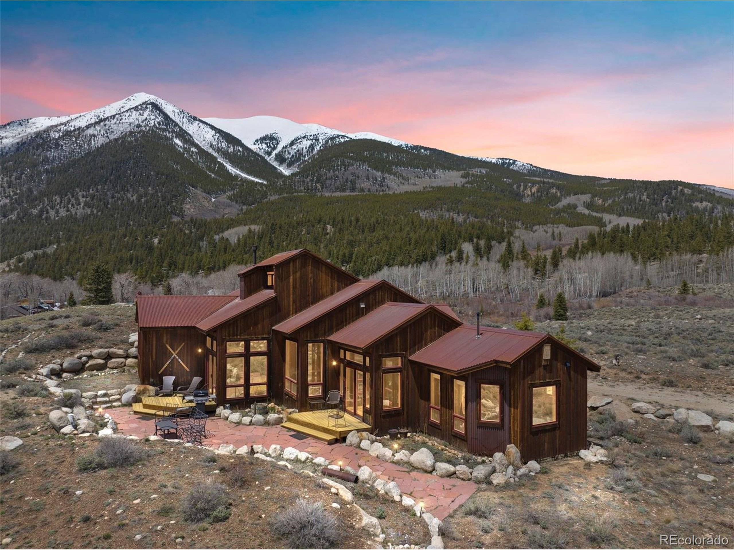 38 Lang St, Twin Lakes, CO 81251