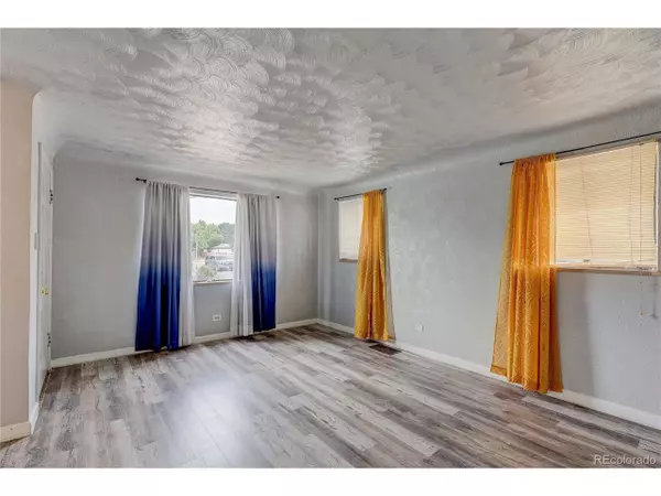 Denver, CO 80207,3398 Newport St