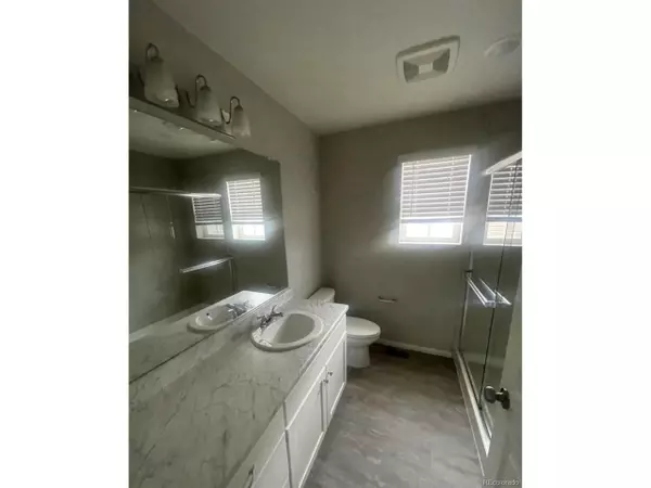 Aurora, CO 80018,237 S Old Hammer St