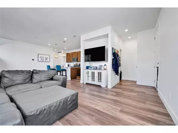 Watkins, CO 80137,28304 E 6th Pl
