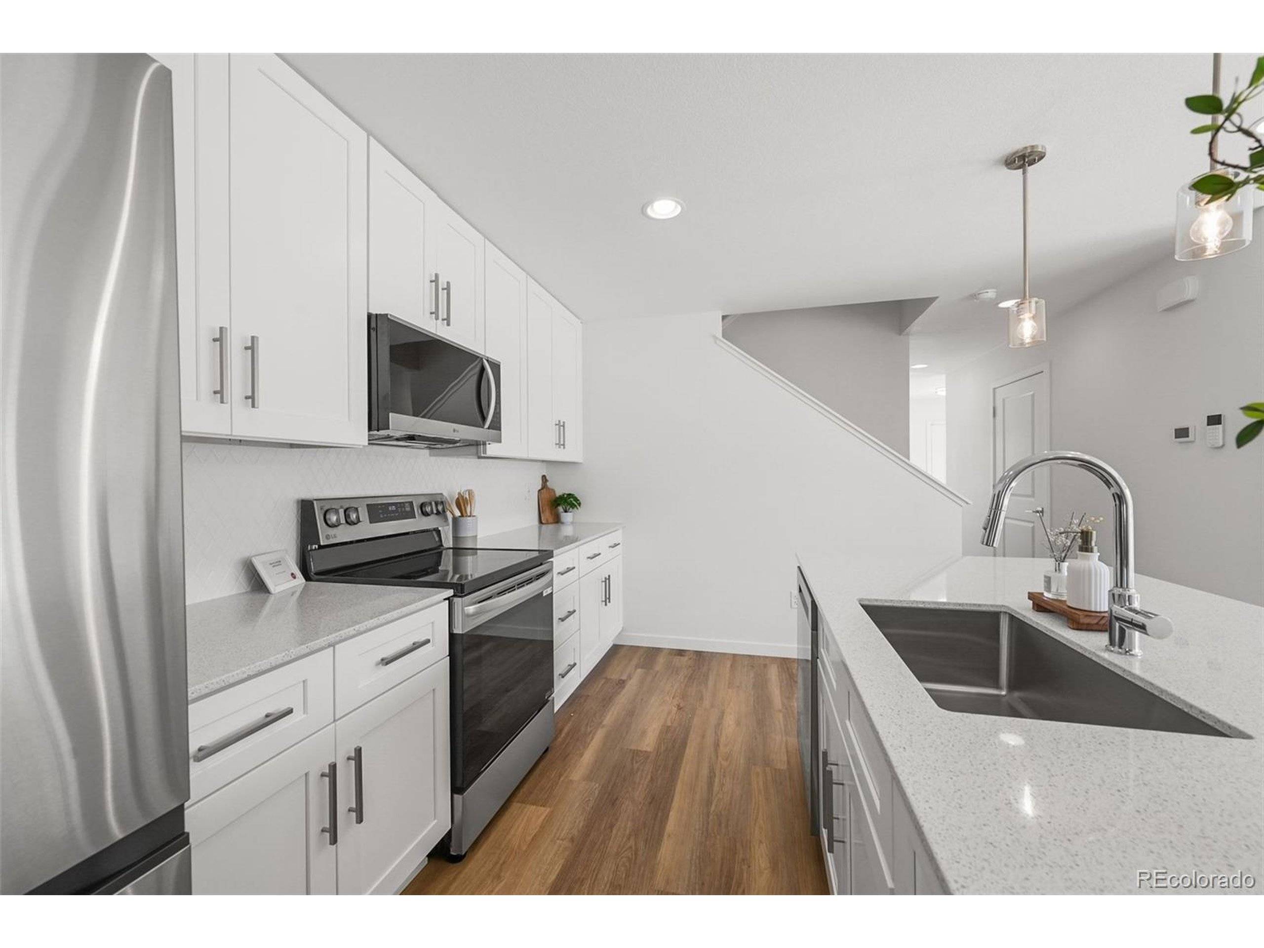 1335 N Alton St, Aurora, CO 80010