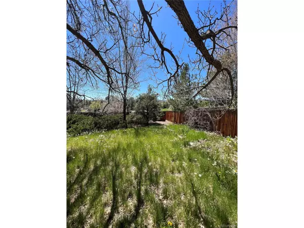 Littleton, CO 80127,10064 W Lake Dr