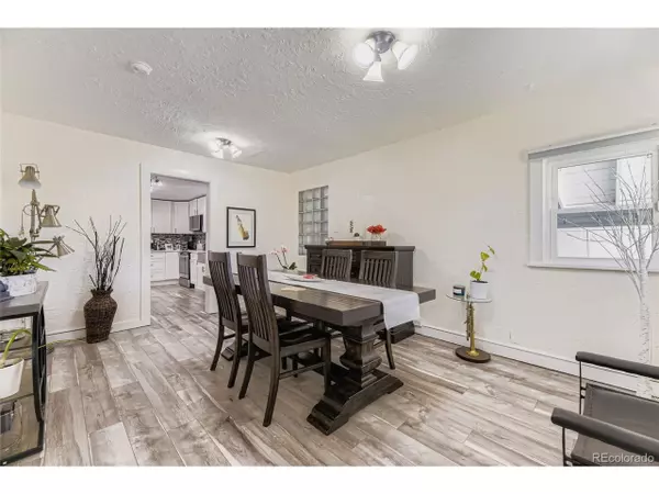 Englewood, CO 80113,3255 S Corona St