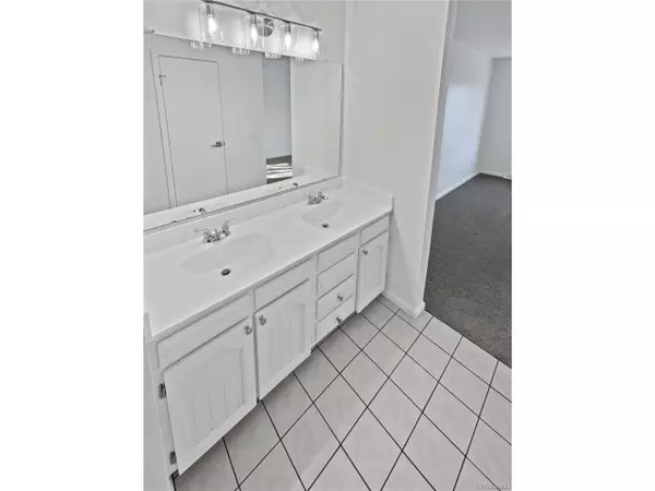 Aurora, CO 80013,3750 S Yampa St