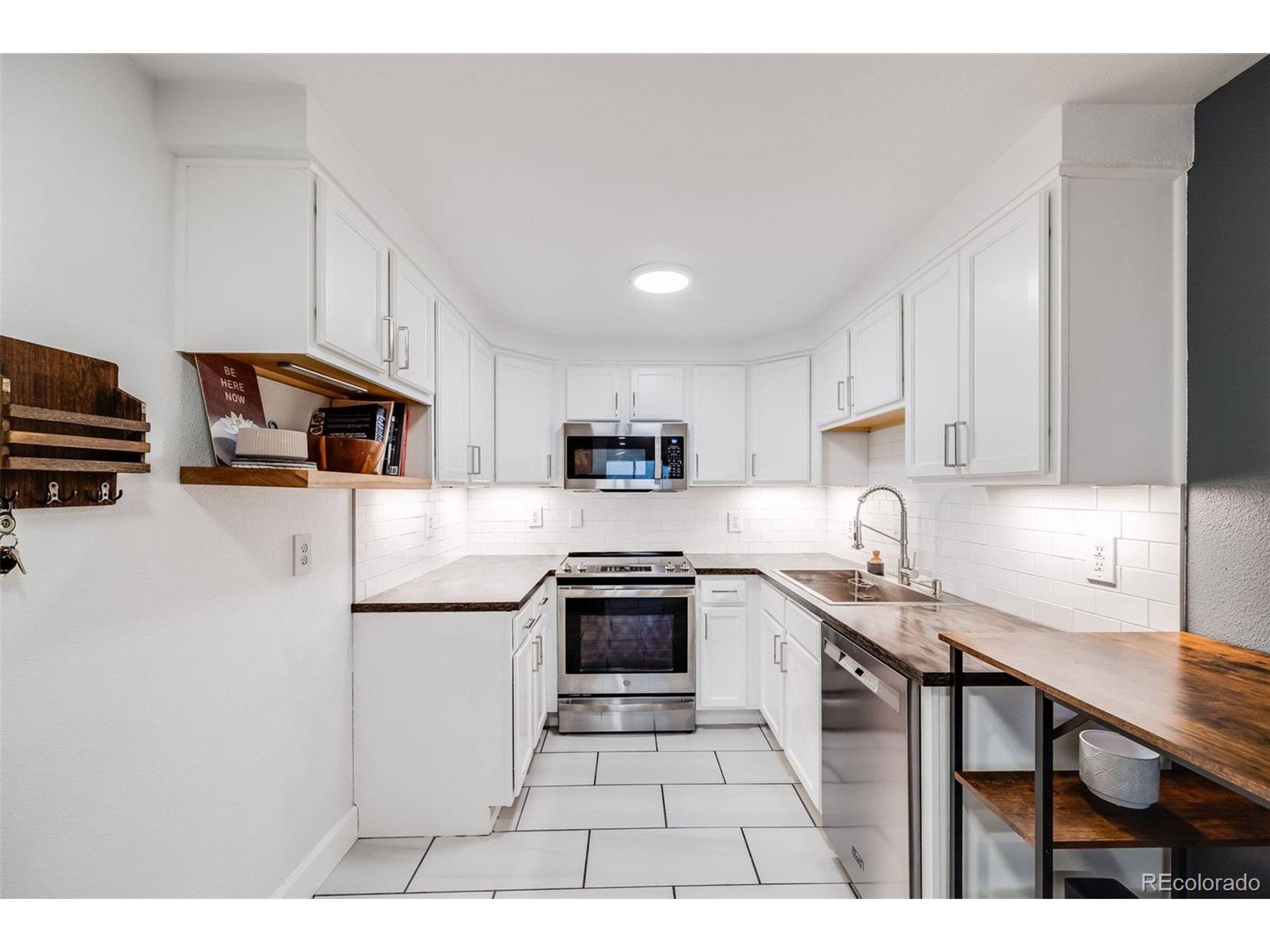 Denver, CO 80209,20 S Logan St #104