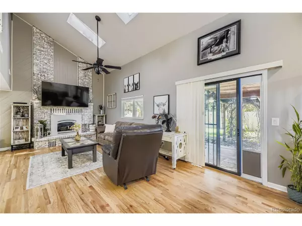 8202 S Carr Ct, Littleton, CO 80128