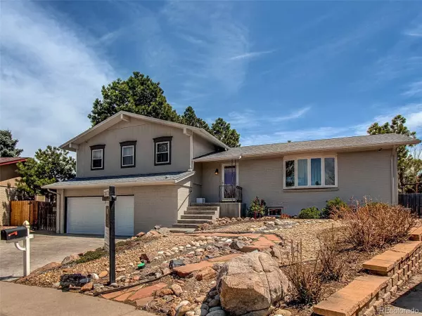 688 S Dudley St, Lakewood, CO 80226