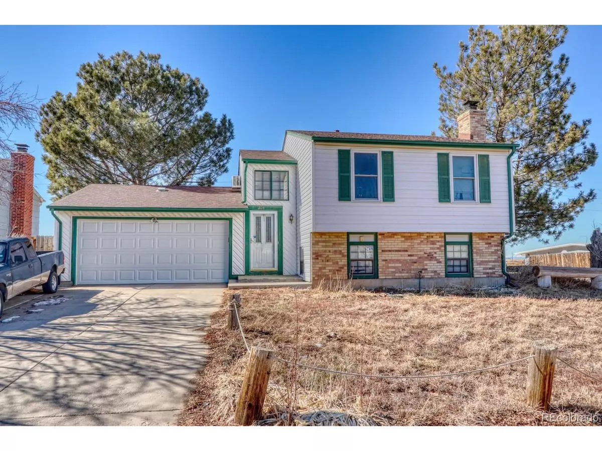 Bennett, CO 80102,205 Mckinley Dr