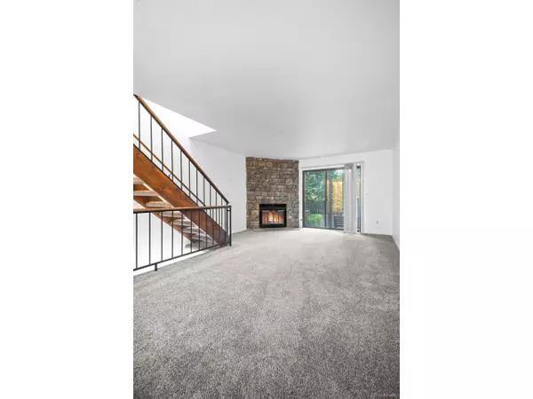 Lakewood, CO 80228,216 Wright St #106
