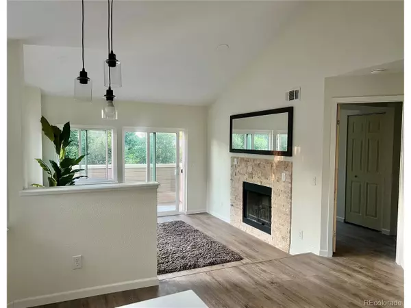 Greenwood Village, CO 80111,6001 S Yosemite St #E202