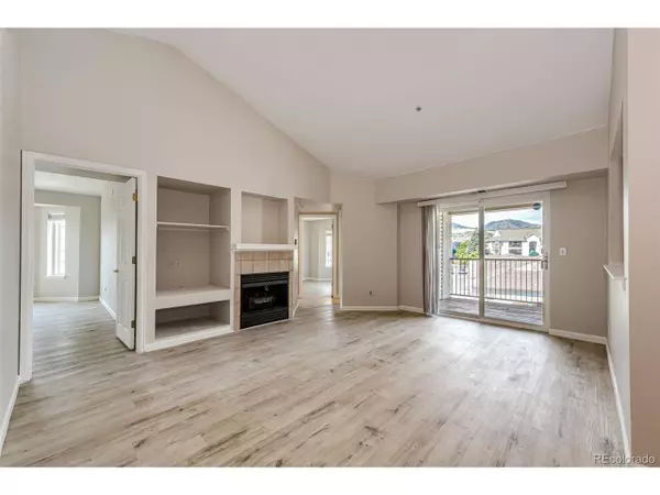 Littleton, CO 80127,12233 W Cross Dr #307