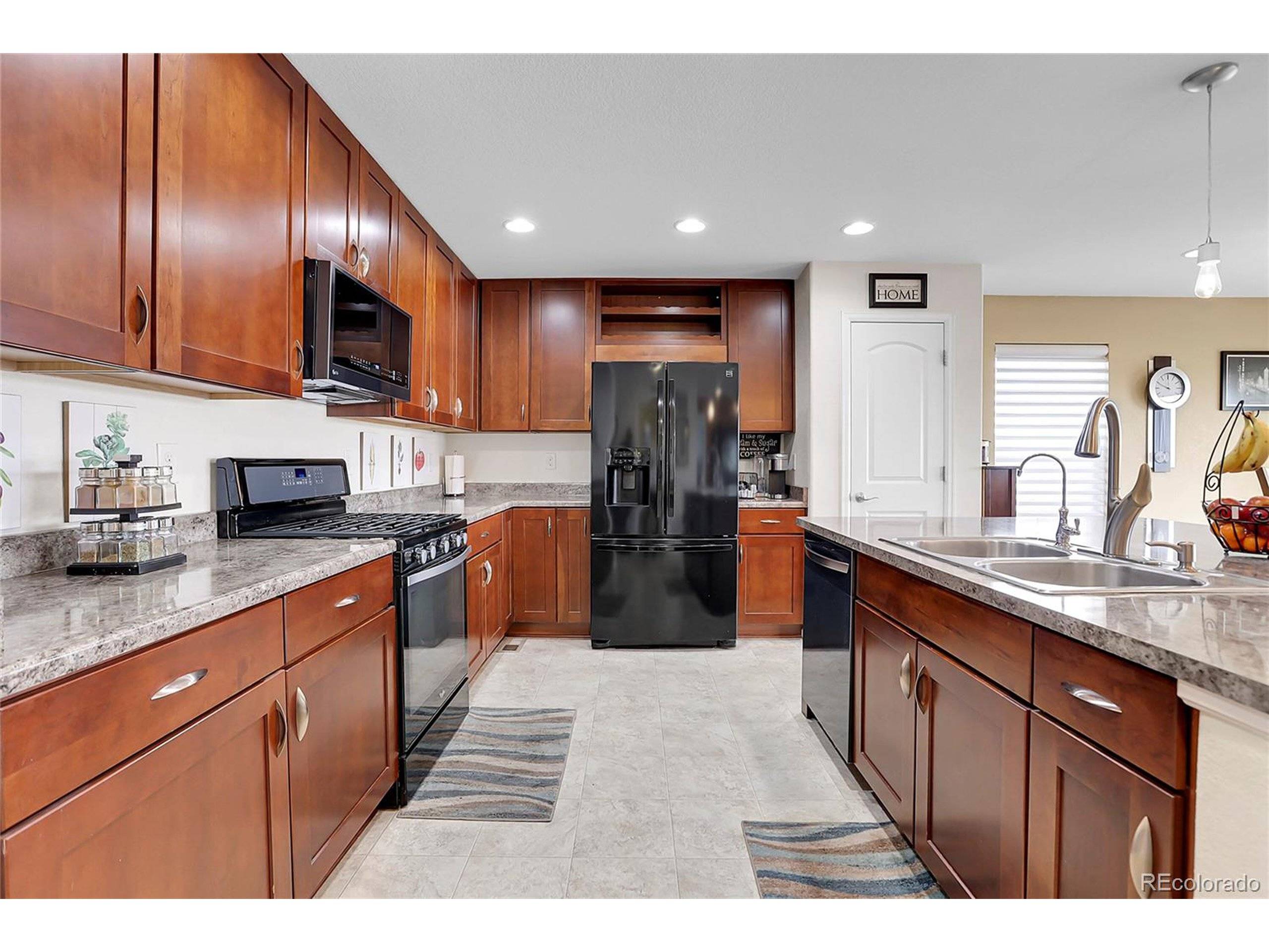 9868 Olathe St, Commerce City, CO 80022