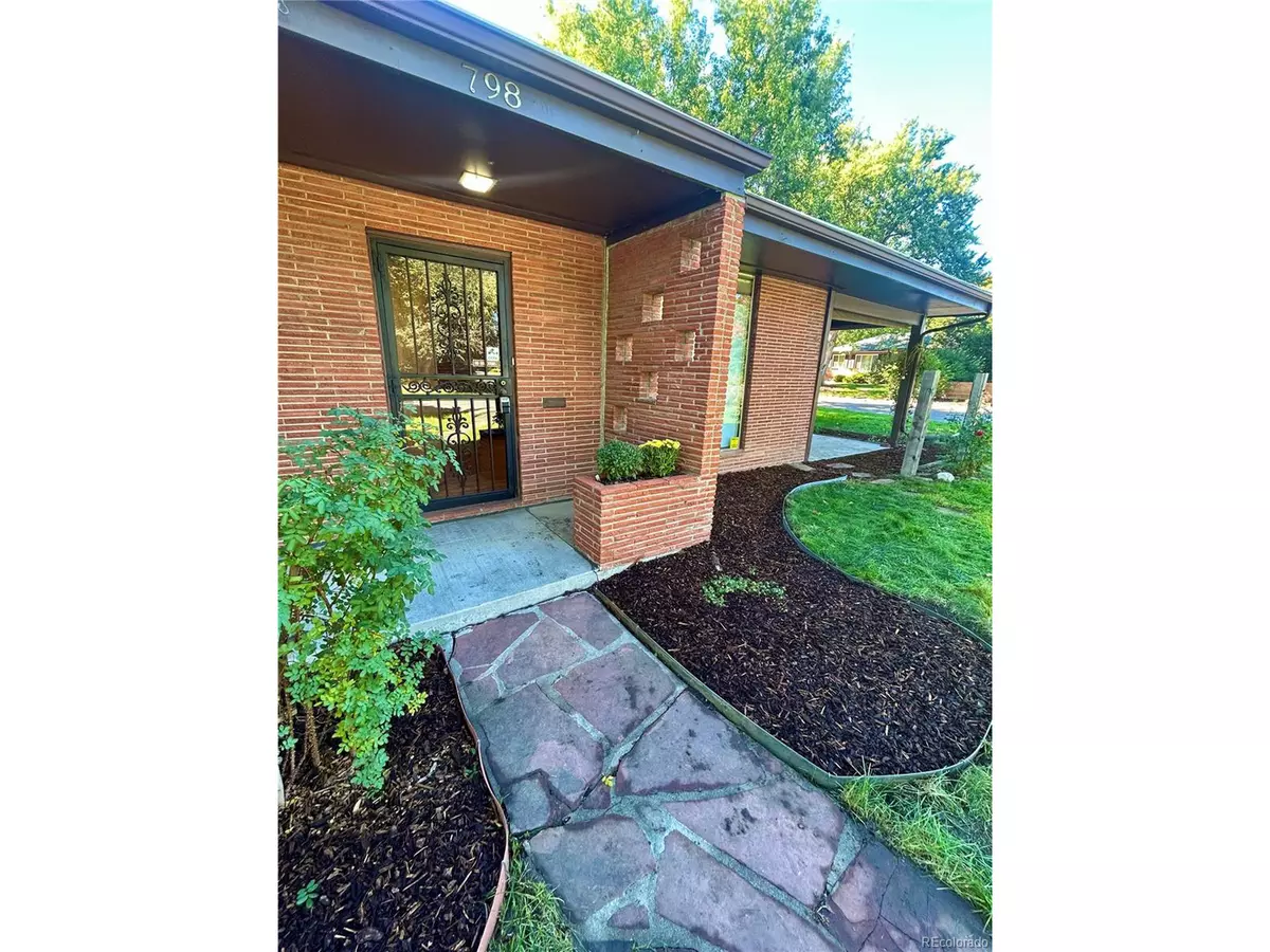 Denver, CO 80220,798 N Leyden St