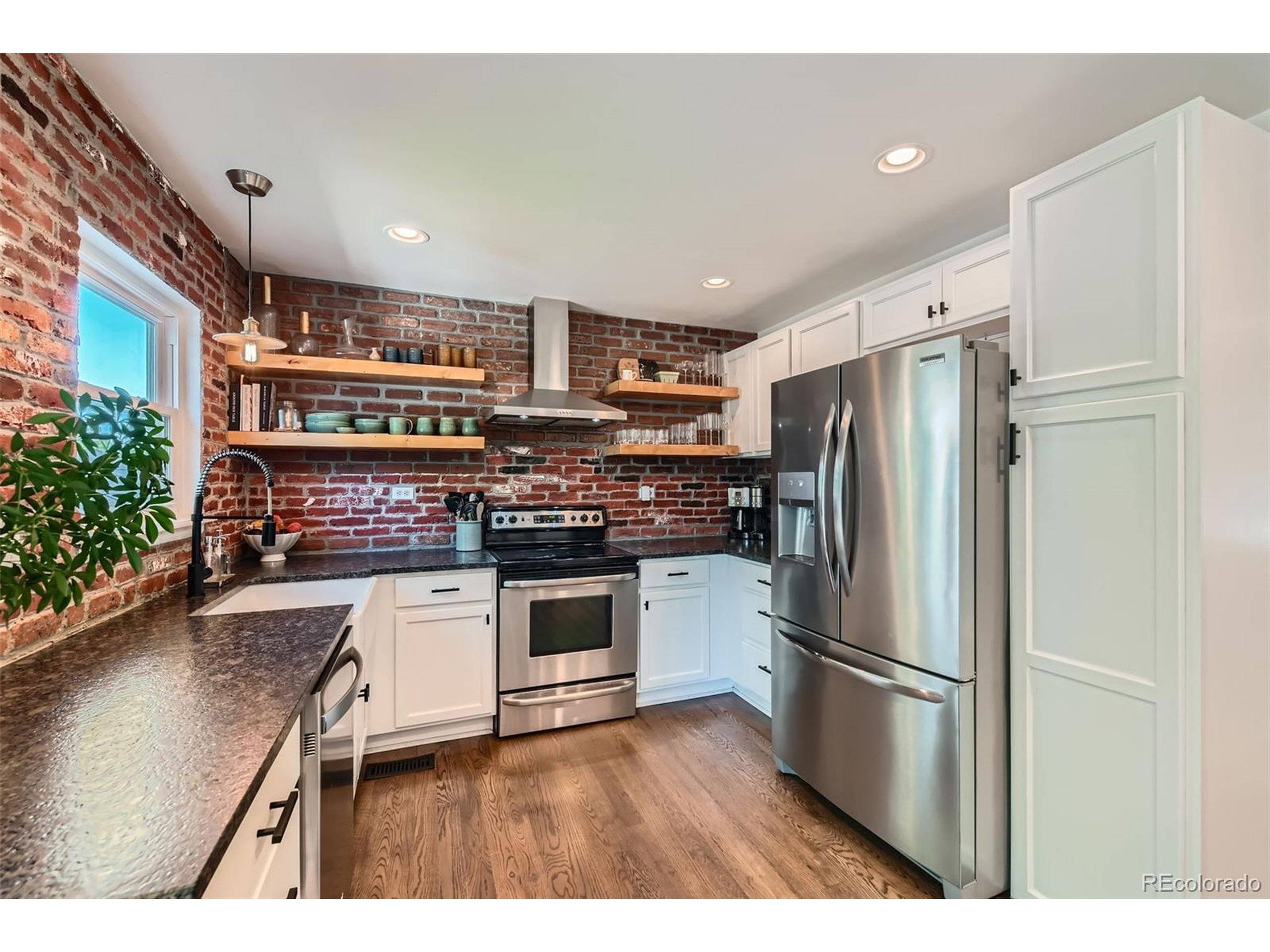3955 S Nucla St, Aurora, CO 80013