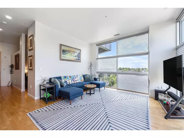 Denver, CO 80238,2958 Syracuse St #403