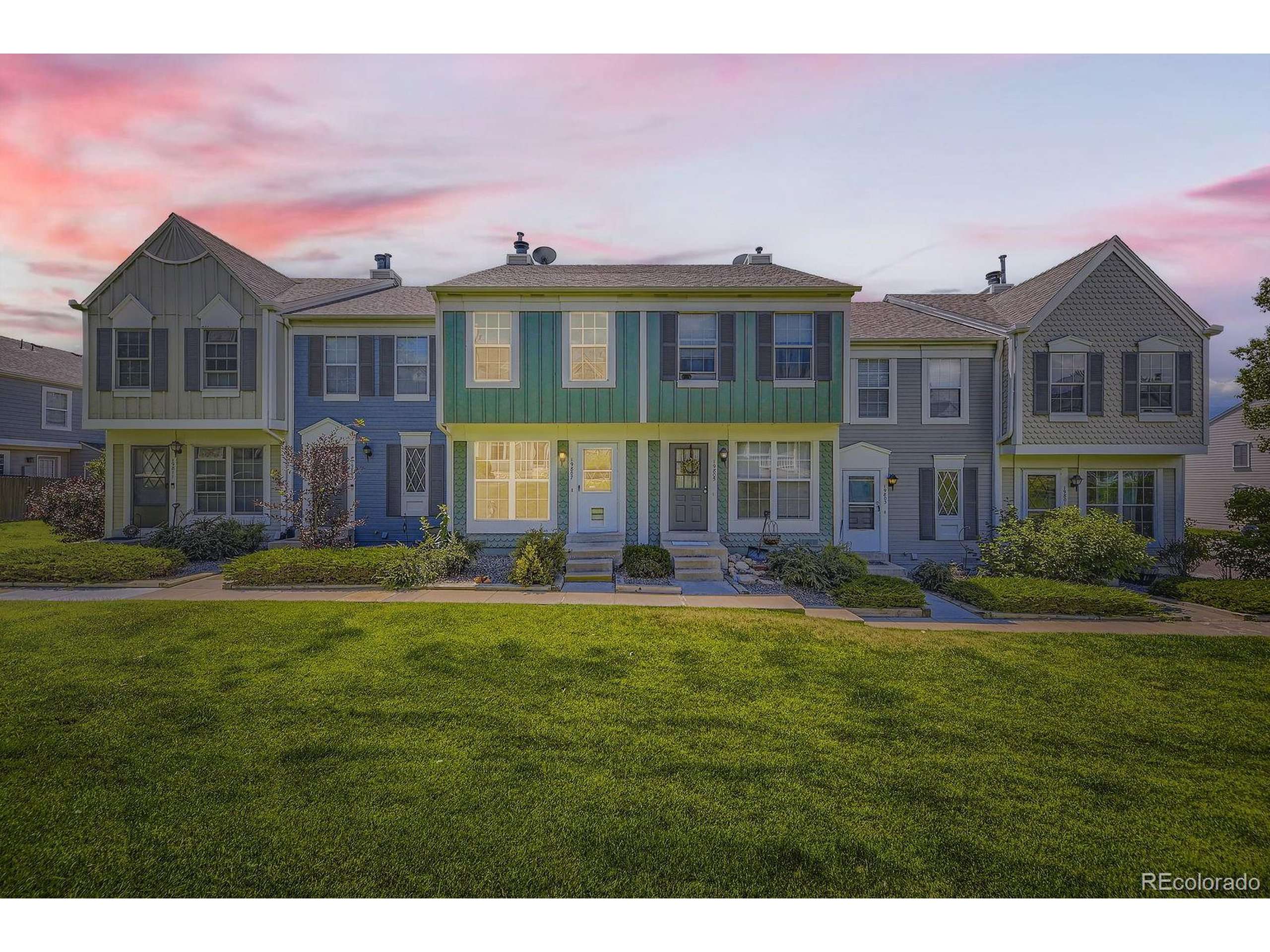 19807 Applewood Ct, Parker, CO 80138