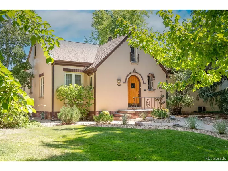 2226 Dahlia St, Denver, CO 80207