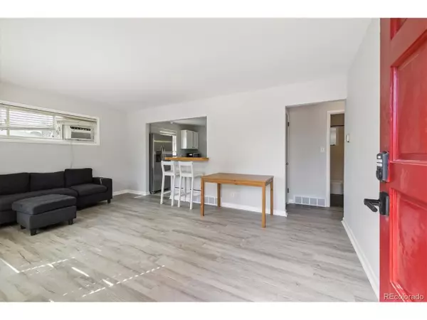 Denver, CO 80221,7663 Navajo St