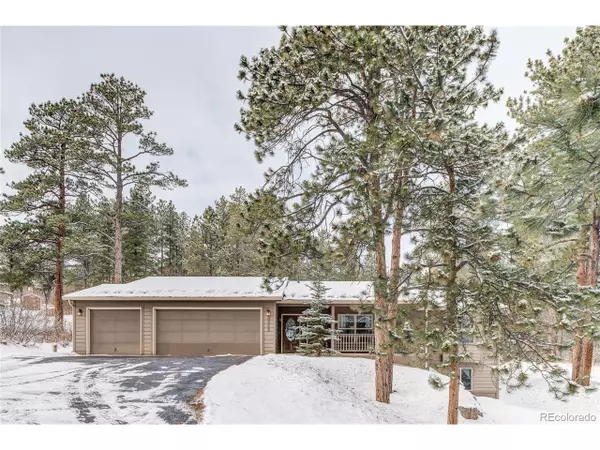 8362 Bannock Dr, Larkspur, CO 80118