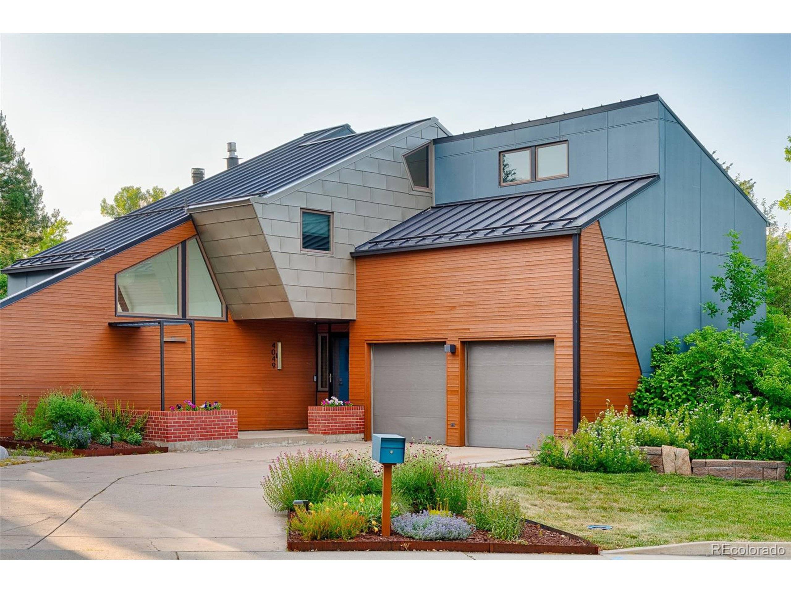 4049 S Niagara Way, Denver, CO 80237