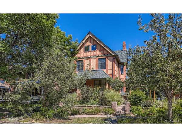 1542 Cook St, Denver, CO 80206