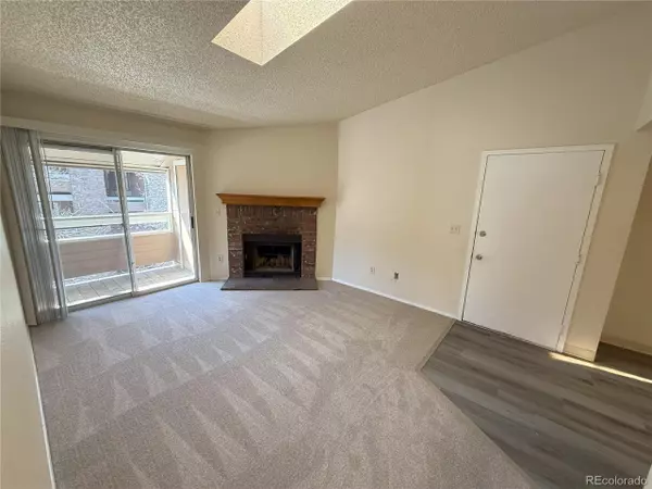 Aurora, CO 80012,1075 S Elkhart Way #307