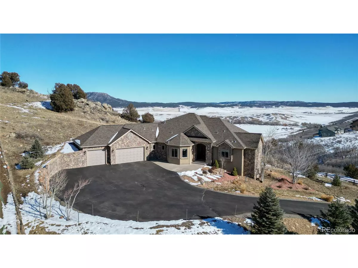 Larkspur, CO 80118,5697 Country Club Dr