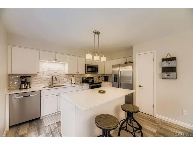 7414 W Roxbury Pl, Littleton, CO 80128