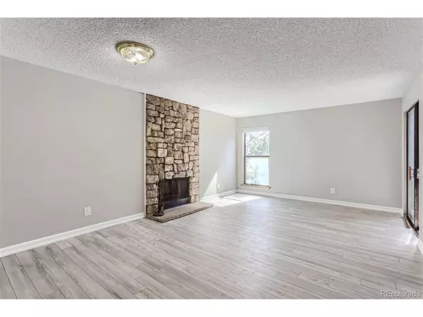 Englewood, CO 80111,9837 E Peakview Ave #7