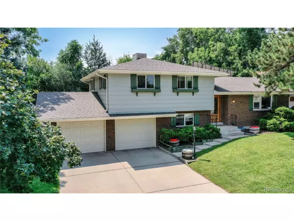 7770 W Woodard Cir, Lakewood, CO 80227