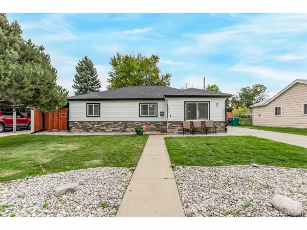 1224 Xanadu St, Aurora, CO 80011