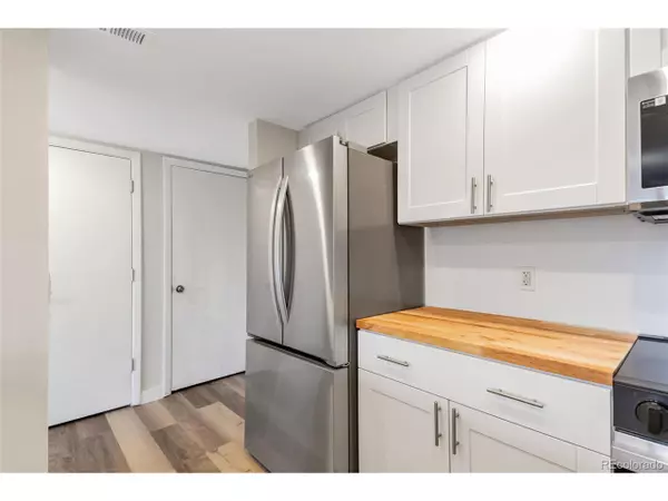 Littleton, CO 80123,4896 S Dudley St #8