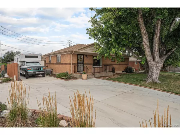 Denver, CO 80221,7798 Quivas St