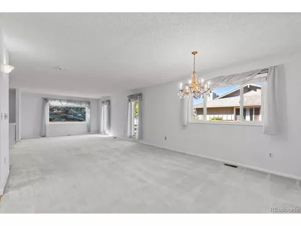 Broomfield, CO 80020,51 Douglas Dr