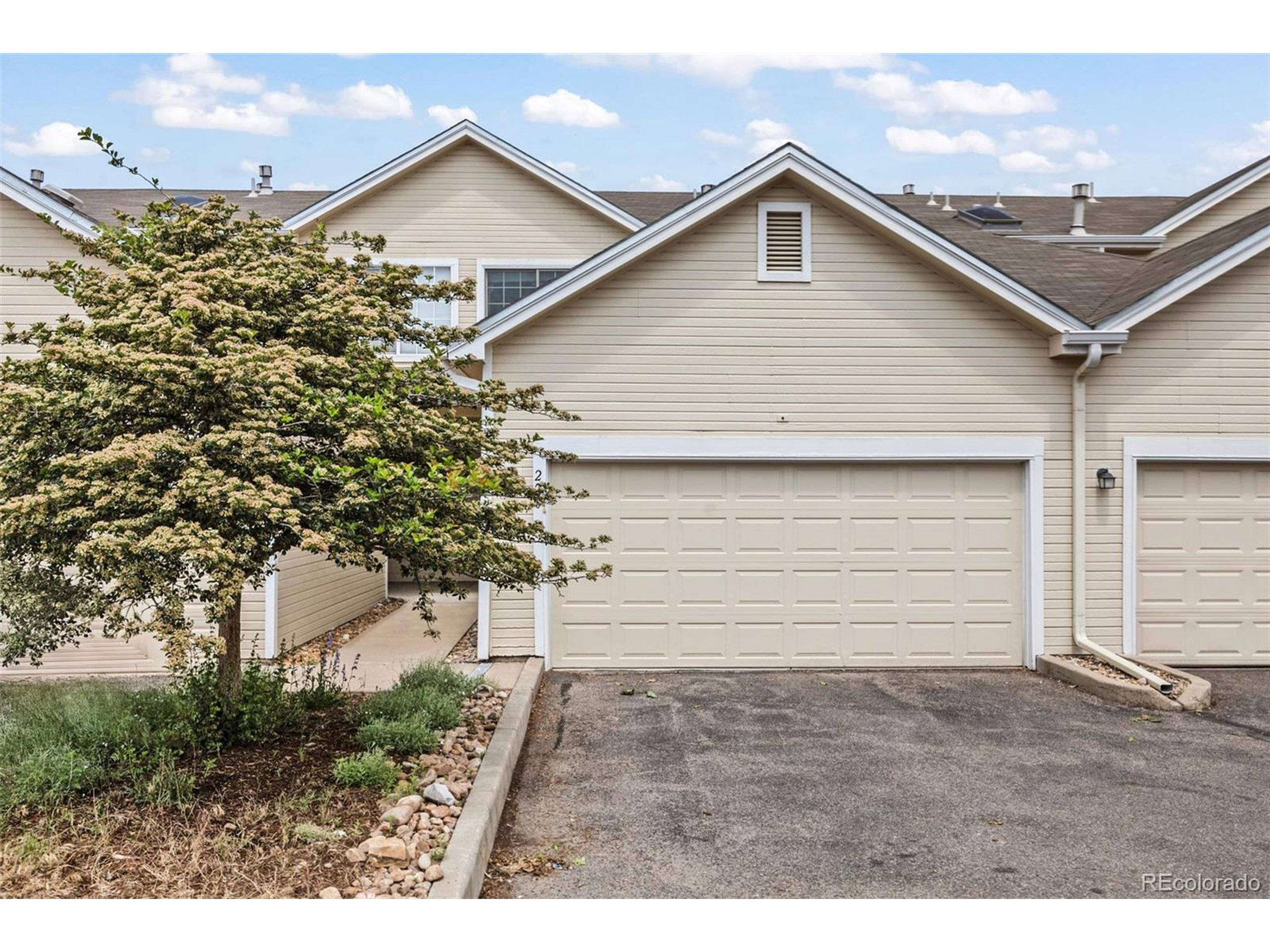 228 Quari St, Aurora, CO 80011