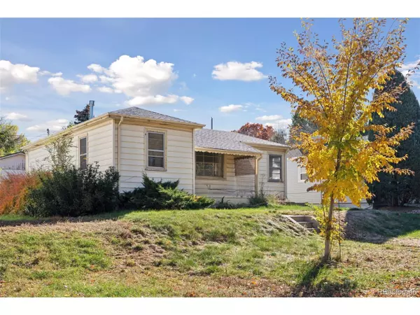 2582 S High St, Denver, CO 80210