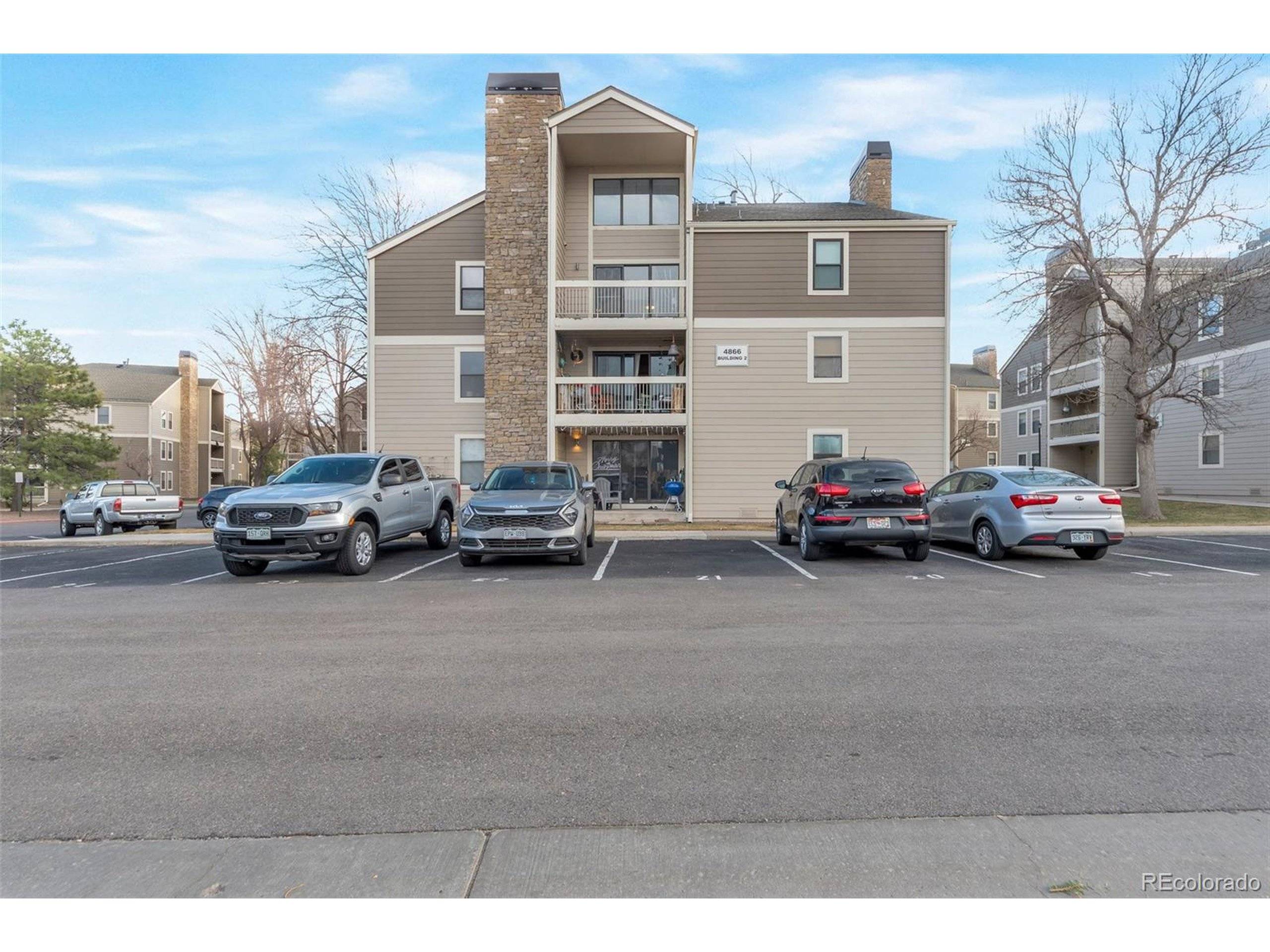 Littleton, CO 80123,4866 S Dudley St #9