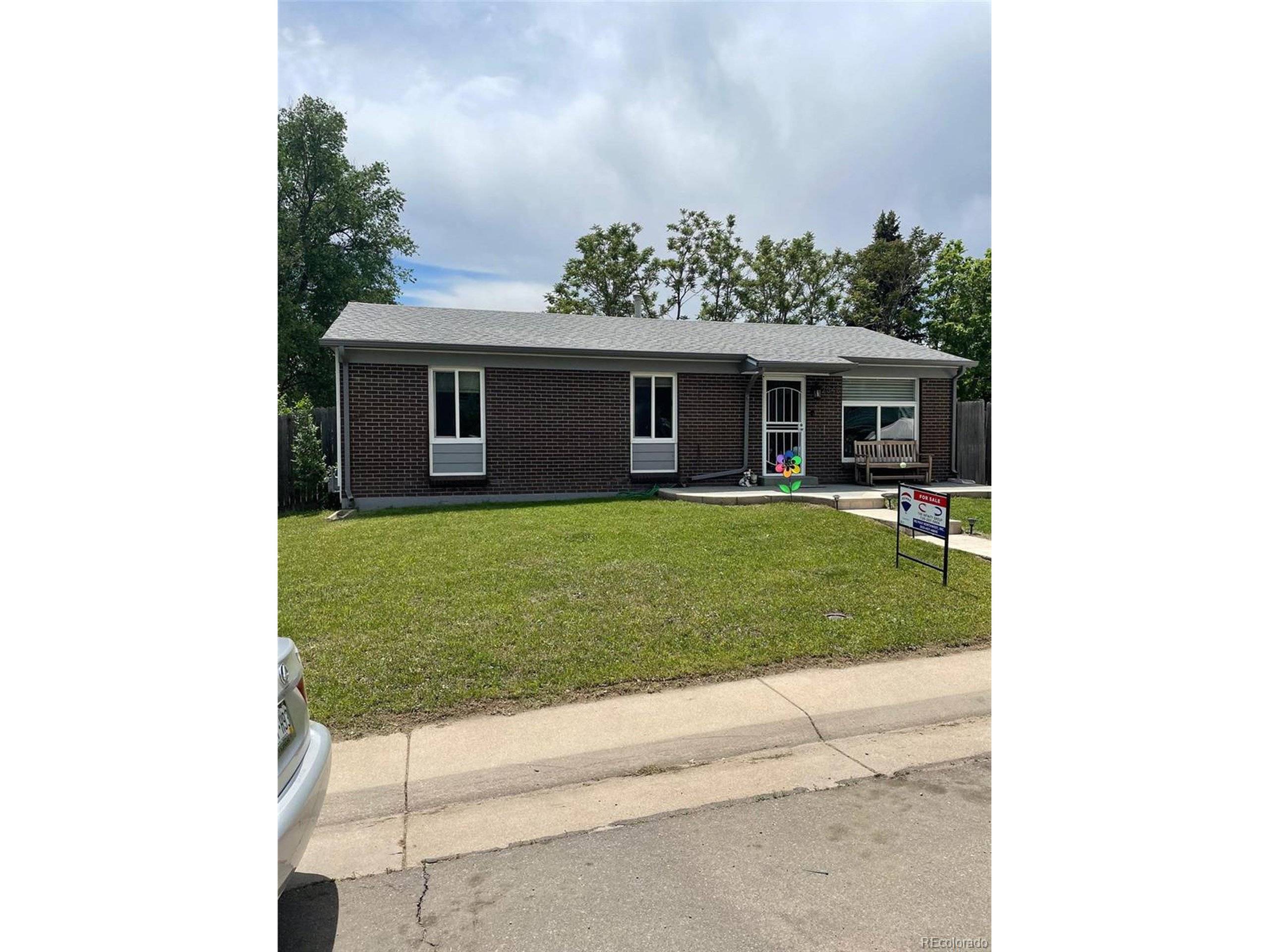 2040 W 52nd Pl, Denver, CO 80221