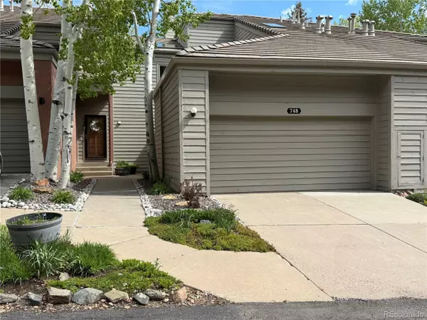 748 Ridgeside Dr, Golden, CO 80401