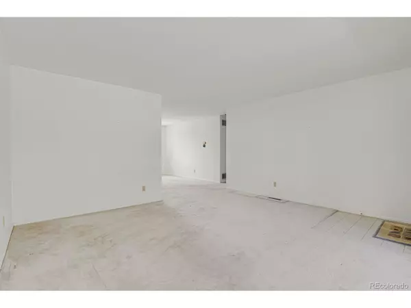 Lakewood, CO 80228,13276 W Warren Cir