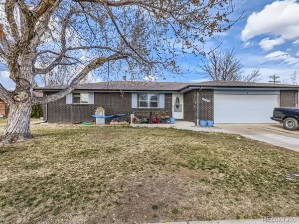 1004 Emerson Pl, Longmont, CO 80501