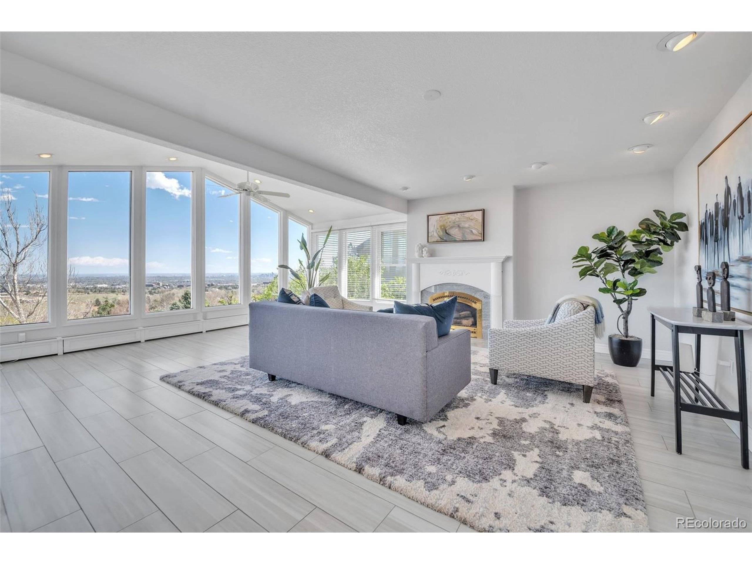14213 W Center Dr, Lakewood, CO 80228
