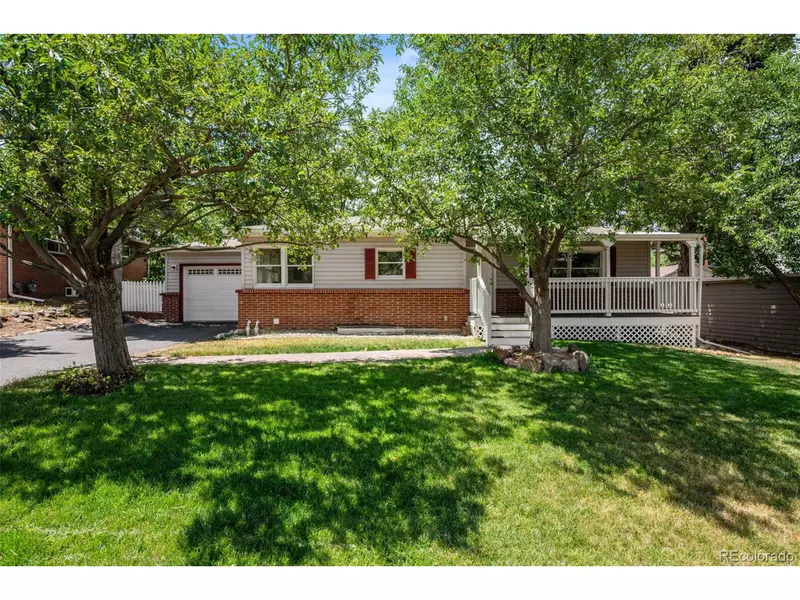 6749 S Foresthill St, Littleton, CO 80120