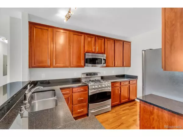 Englewood, CO 80112,9059 E Panorama Cir ##B304
