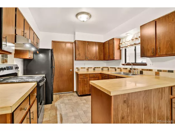 Fort Collins, CO 80526,748 Rocky Mountain Way